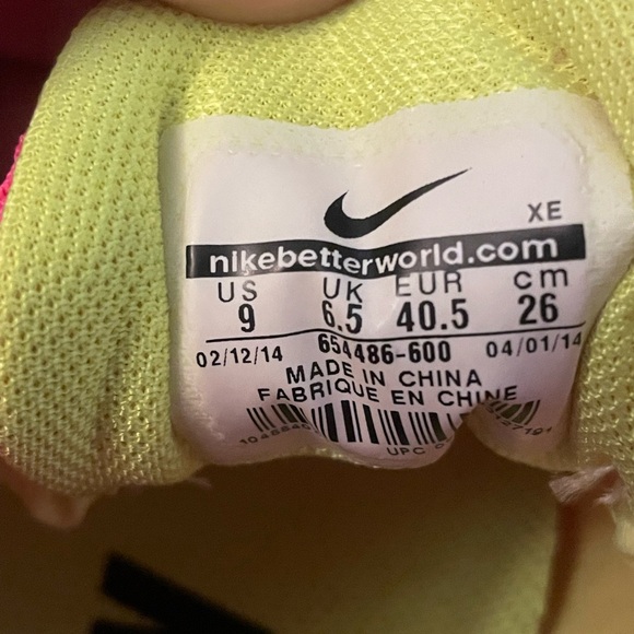 Neon Pink Nike Women Running Shoes - Size 9 - Picture 6 of 7
